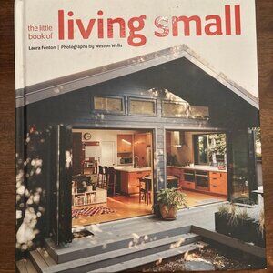 Little Book of Living Small by Laura Fenton (2020, Hardcover)